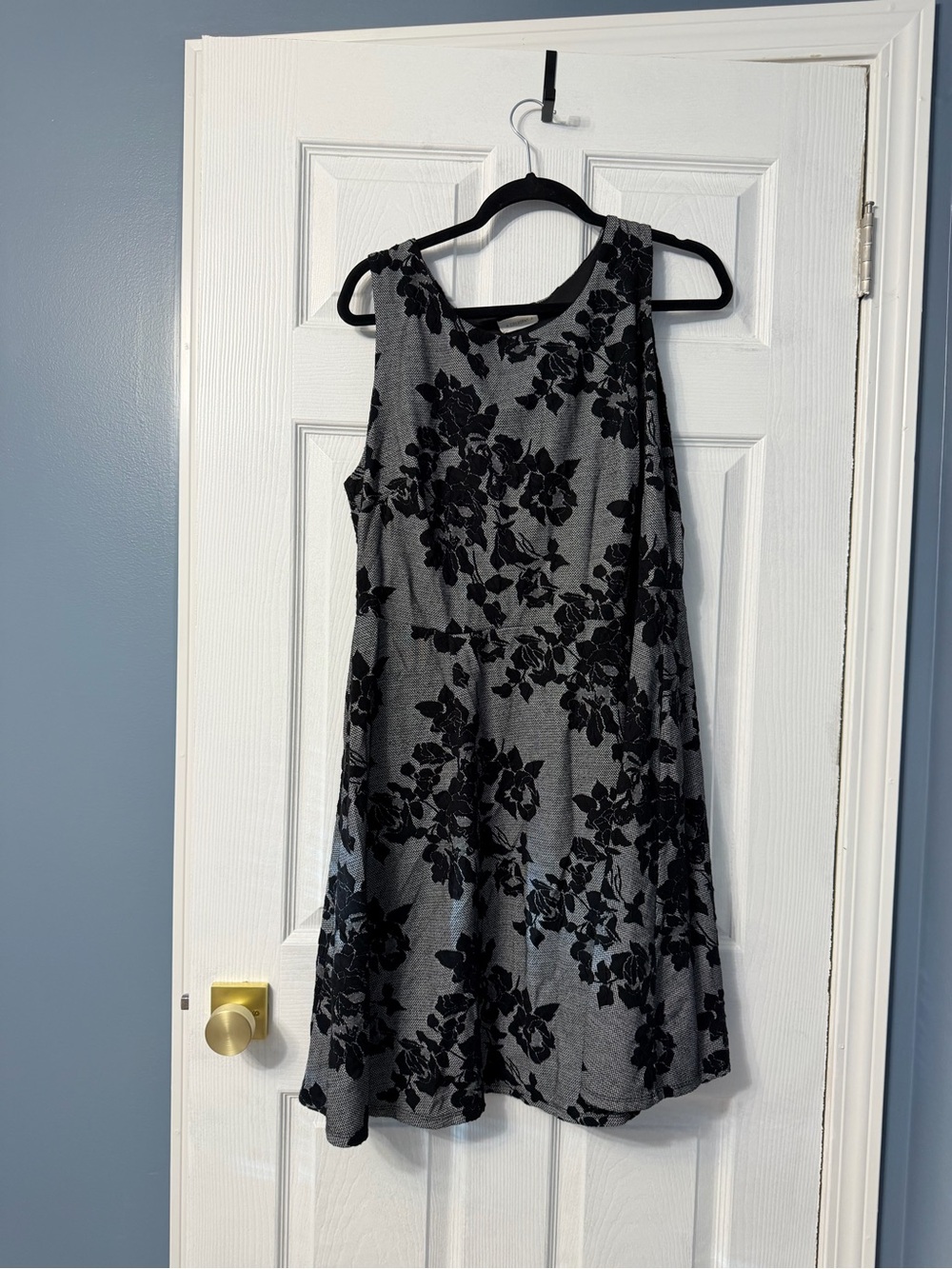 Crescent grey fit and flare dress with floral pattern size 1x
